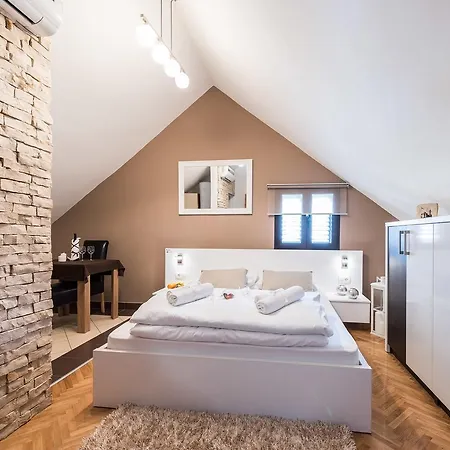 Donat Apartment *