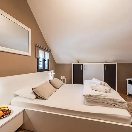 Donat Apartment