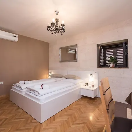 Donat Apartment