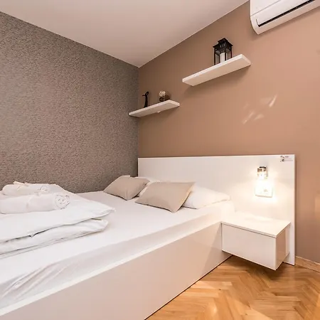 Donat Apartment *